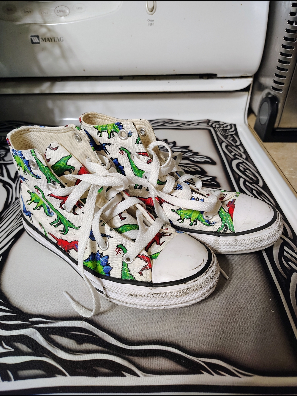 Converse Kids White High-Top Sneakers with Multicolor Dinosaur Print